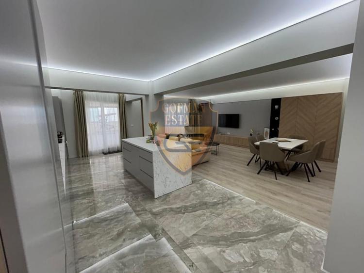 Apartament cu 4 camere decomandat în Mamaia-Sat