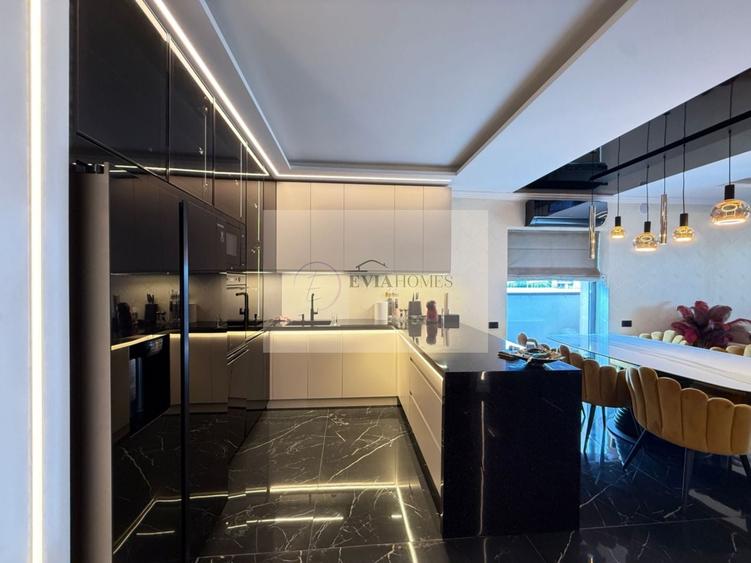 Apartament cu 3 camere semidecomandat, mobilat în Europa