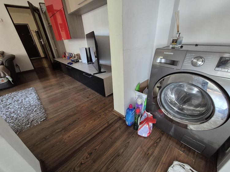Apartament cu 2 camere decomandat în Ostroveni