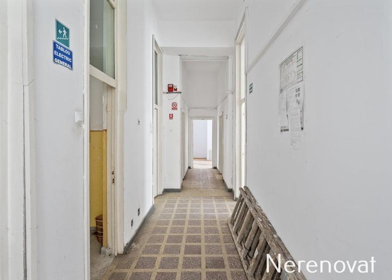 Spațiu comercial, de 440 mp, în Centru Civic