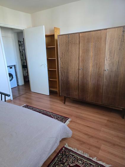 Apartament cu 2 camere decomandat, mobilat în Exterior Vest