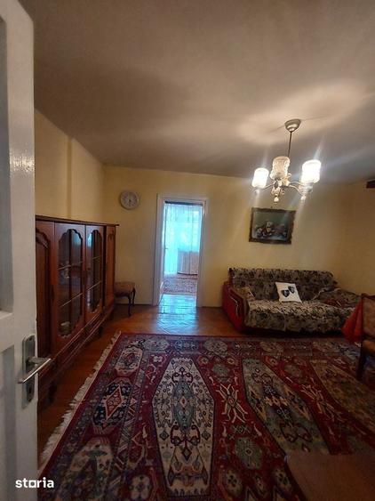 Centru - apartament cu 2 camere, etaj 2, boxa - 4