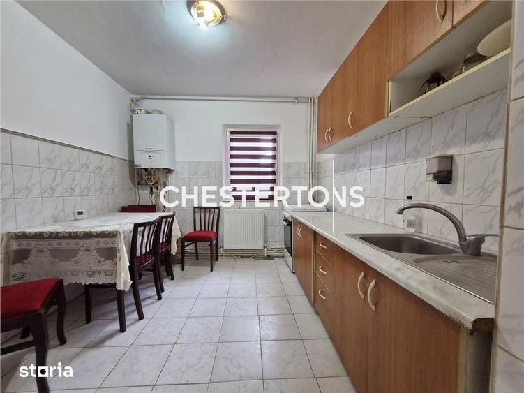 Apartament cu 3 camere în Inel II