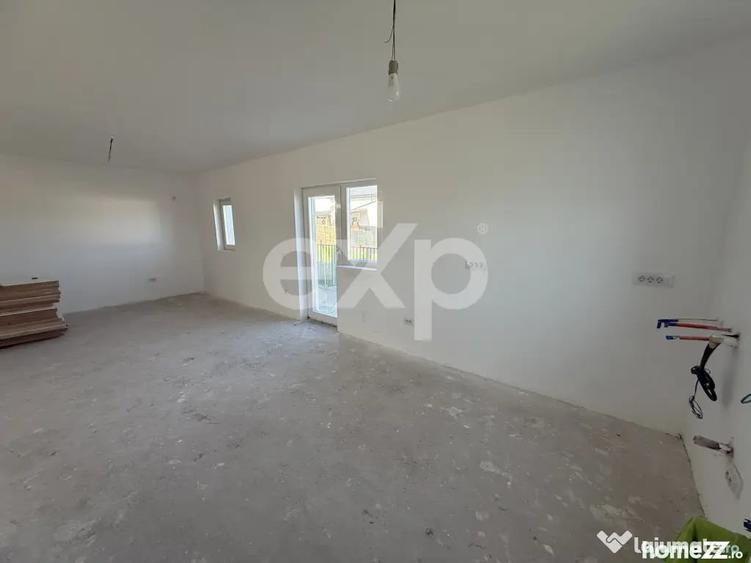 Casă cu 5 camere cu Teren 392 Mp în Miroslava
