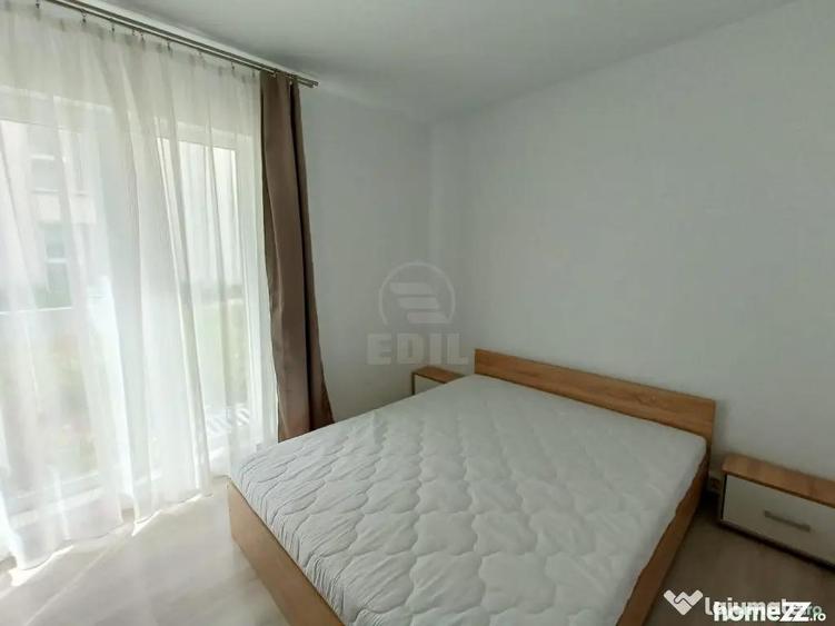 Apartament cu 3 camere semidecomandat, mobilat în Florești
