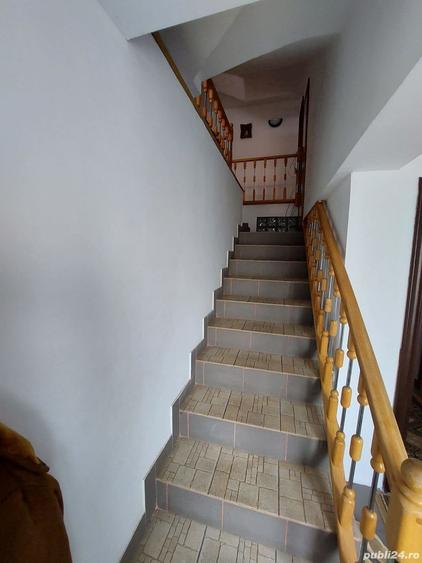 Casă cu 6 camere în Piața Centrală