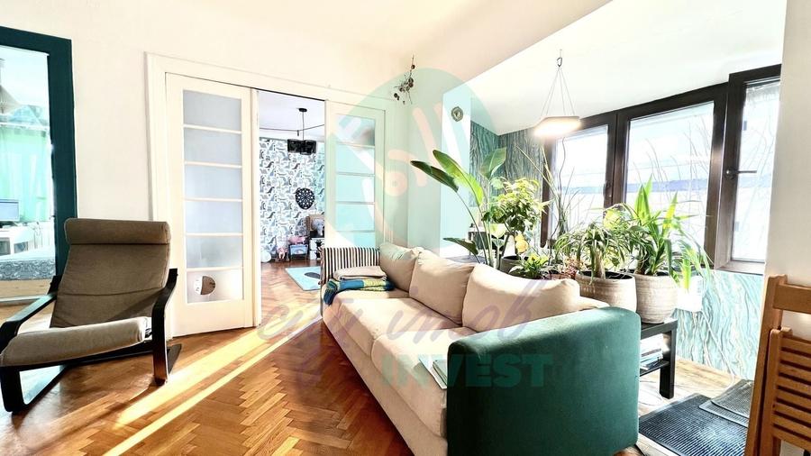 Apartament cu 3 camere semidecomandat, mobilat în Cotroceni