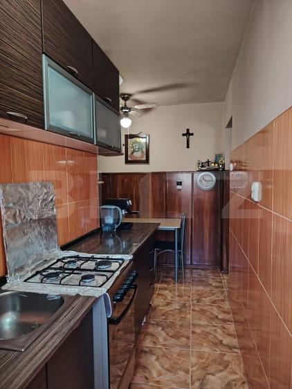 Apartament de vanzare, cu 3 camere, Nufarul - 2
