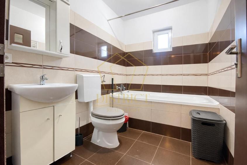 Apartament cu 3 camere decomandat, mobilat în Lipovei