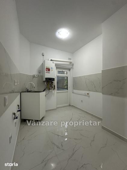 Apartament cu 3 camere semidecomandat în Centrul Civic