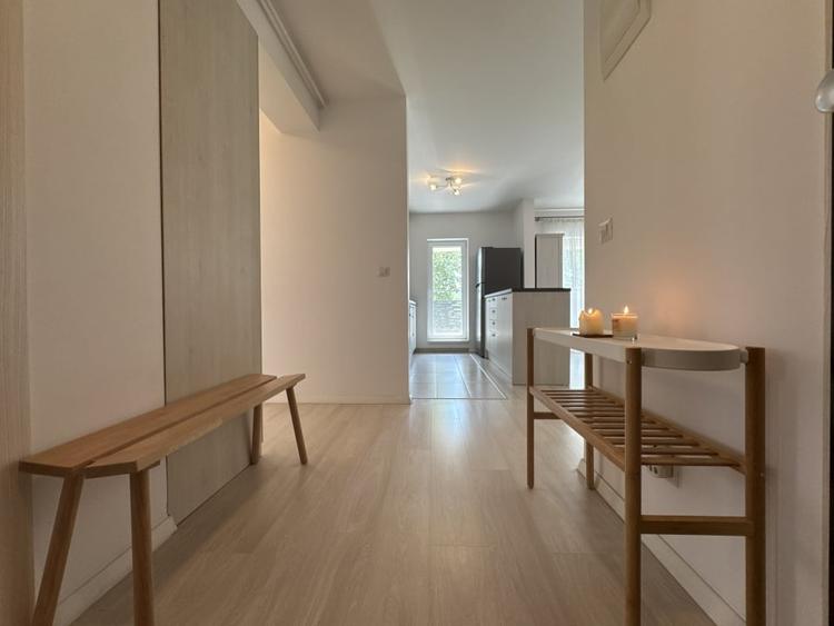 Apartament cu 3 camere decomandat, mobilat în Otopeni