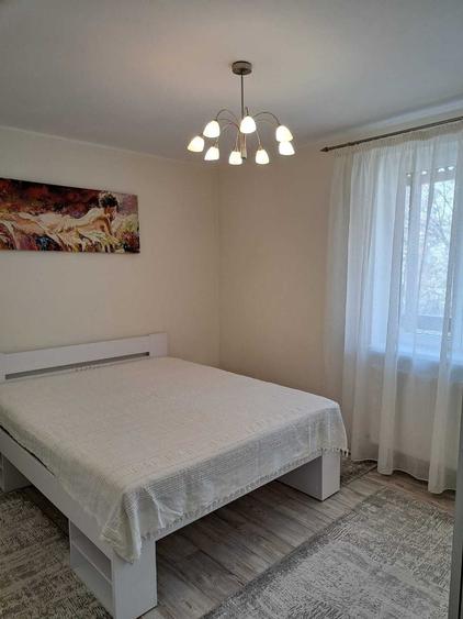 Apartament cu 2 camere semidecomandat în Moșilor