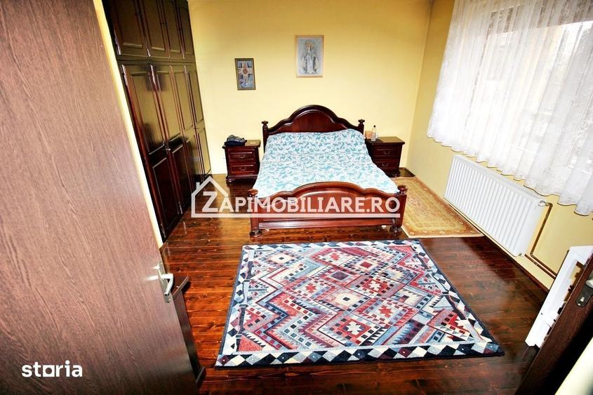 Casă cu 7 camere cu Teren 720 Mp în Unirii