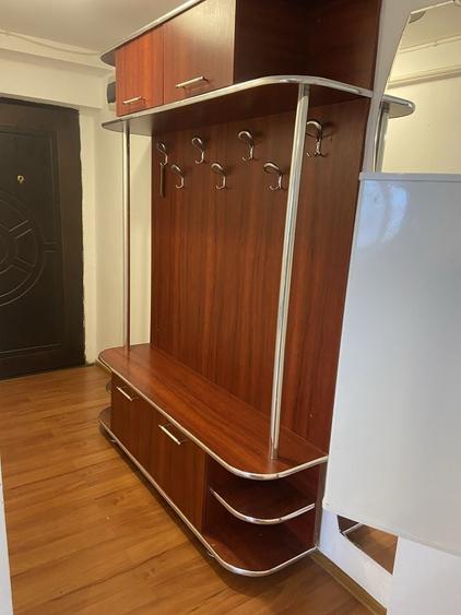 Apartament cu 2 camere decomandat în Sârbi
