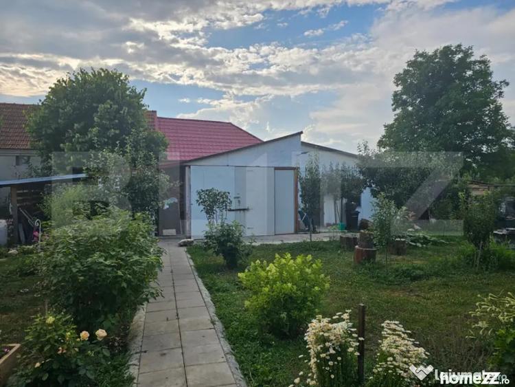 Casă cu 4 camere cu Teren 5755 Mp în Central