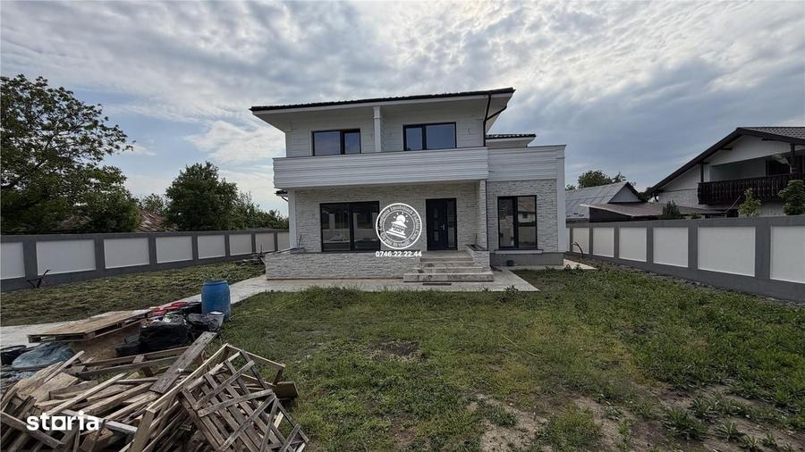 Casă cu 4 camere în Aroneanu