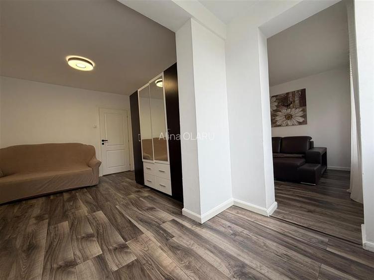 Apartament 3camere, etaj intermediar, str. Mircea cel Bătrân