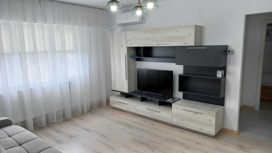 Apartament cu 2 camere semidecomandat în Sud