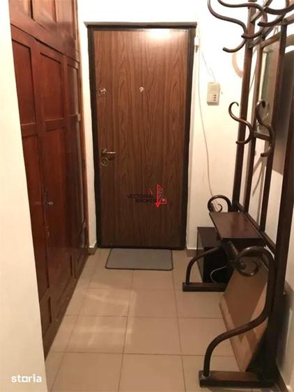 Apartament cu 3 camere decomandat în Colentina
