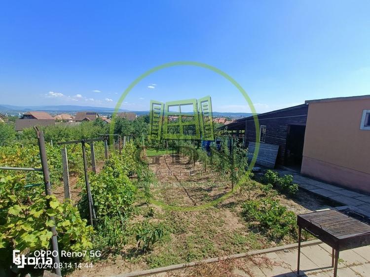 Casă cu 6 camere cu Teren 550 Mp în Central