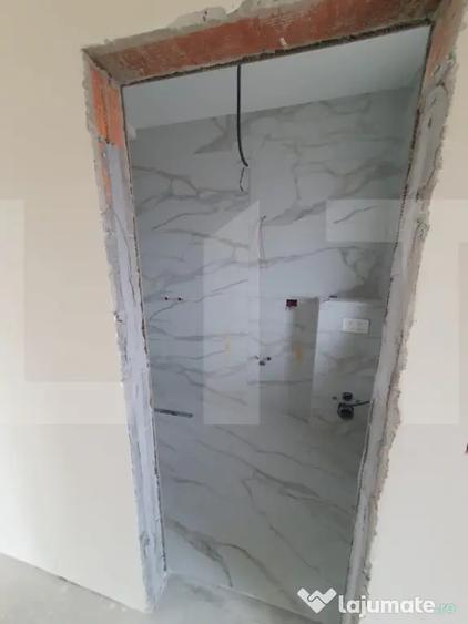 Casă cu 5 camere cu Teren 410 Mp în Urseni