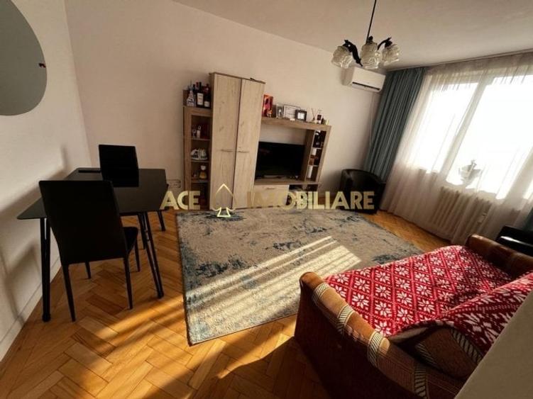 Apartament cu 2 camere decomandat, mobilat în Berceni