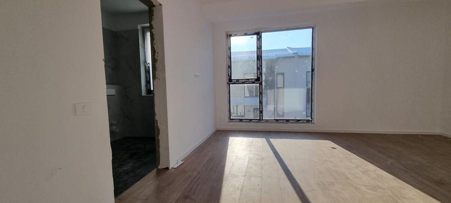 Casă individuală cu 5 camere cu Canalizare în Nord