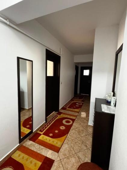 Apartament cu 2 camere decomandat, mobilat în Zahana