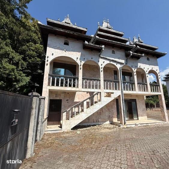 Doua cladiri ,1.000 mp teren, Str. Iuliu Maniu