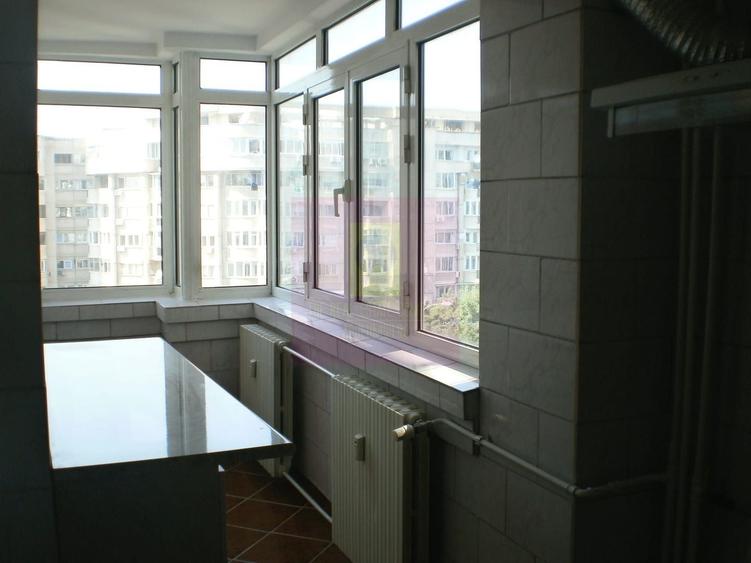 Apartament 3 camere pe bd Decebal - 8