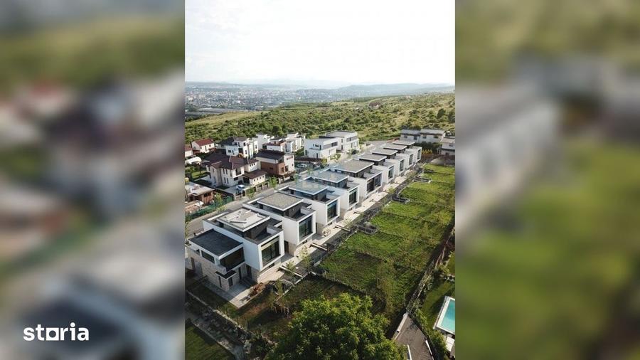 Casă cu 4 camere cu Teren 400 Mp în Central