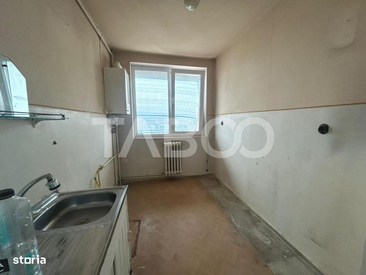 Apartament cu 2 camere semidecomandat în Mihai Viteazul