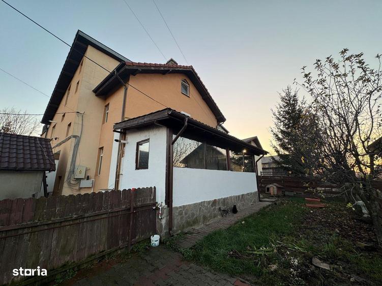 Casa cu 4 camere Bucium - 12
