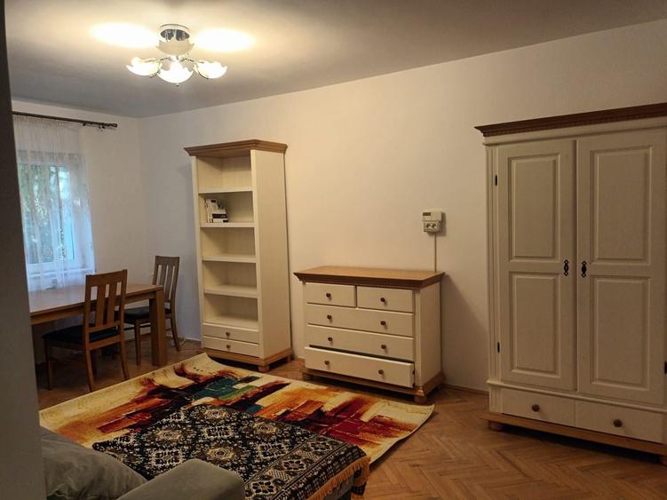 Apartament cu 2 camere decomandat în Obcini
