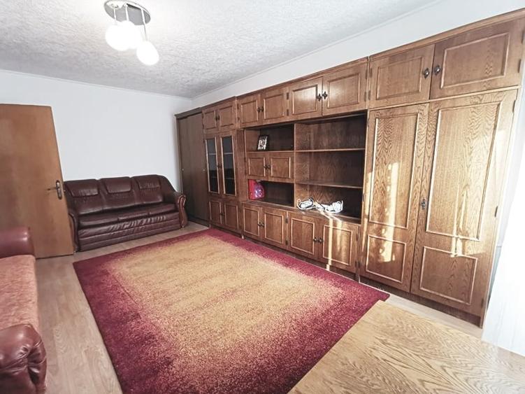 Garsonieră decomandată în 13 Septembrie