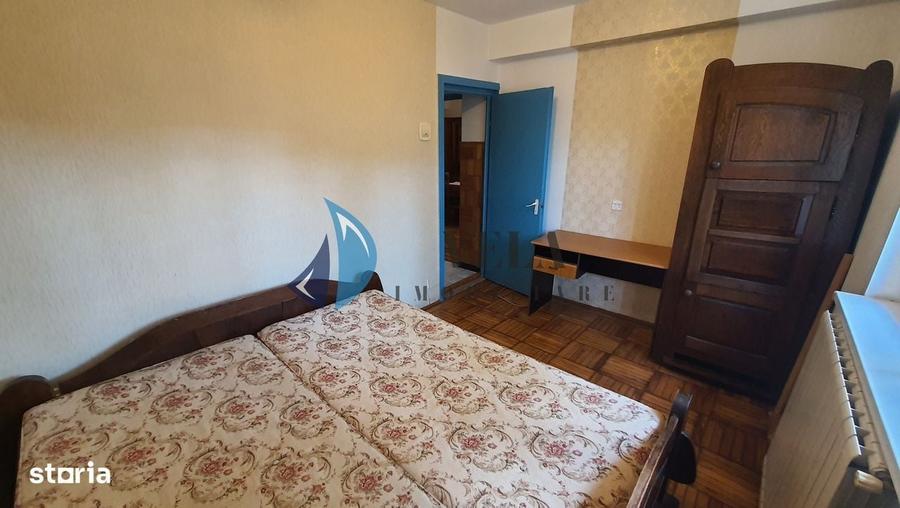 Apartament cu 4 camere decomandat în 7 Noiembrie