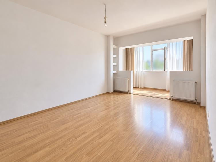 Apartament cu 2 camere decomandat în Școlilor