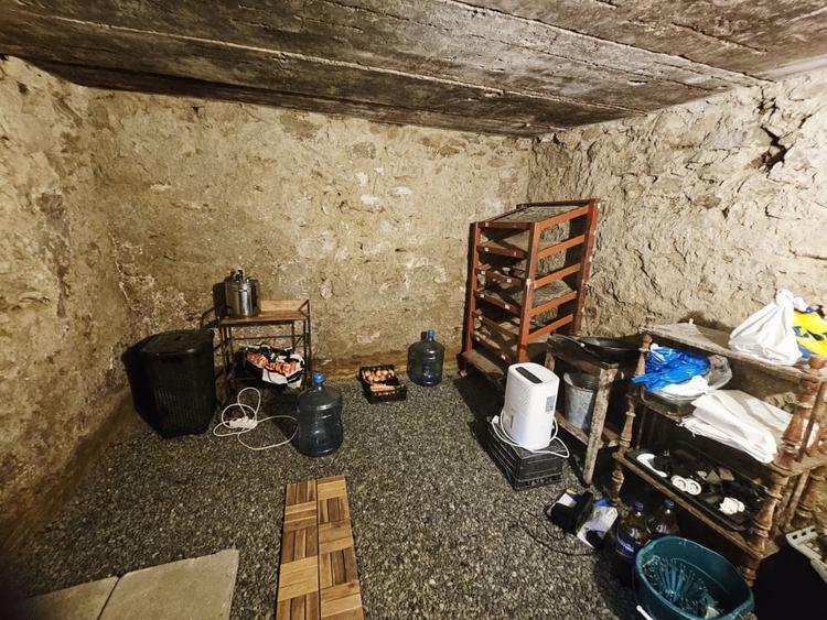 Casă individuală cu 2 camere cu Garaj în Vâlcele