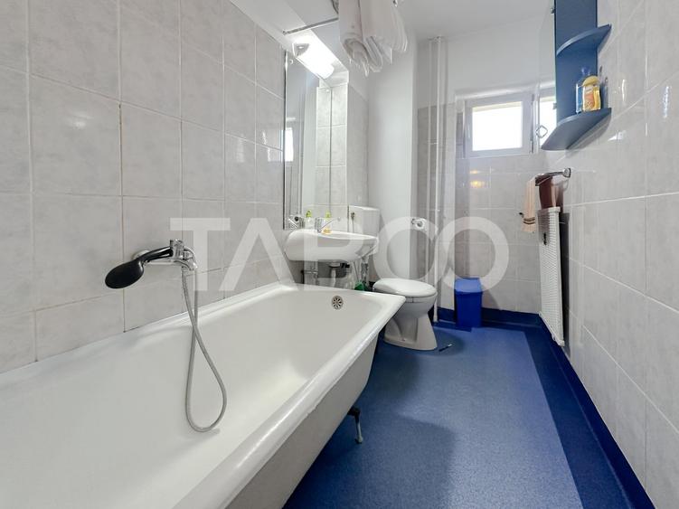 Apartament cu 3 camere decomandat, mobilat în Zorilor