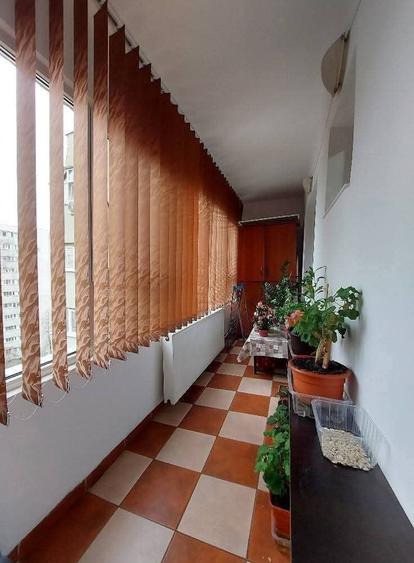 Apartament cu 2 camere semidecomandat, mobilat în Colentina