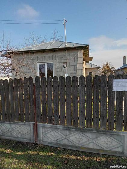 Casă cu 3 camere cu Teren 1200 Mp în Ziduri