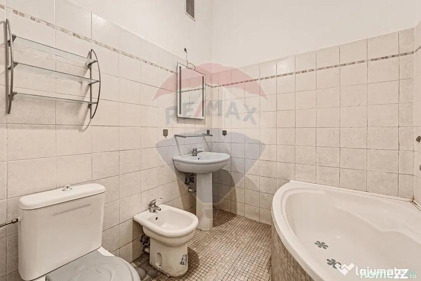 Apartament cu 4 camere decomandat în Ultracentral