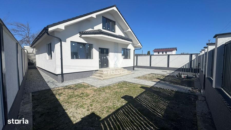 Casă cu 3 camere cu Canalizare în Cristian
