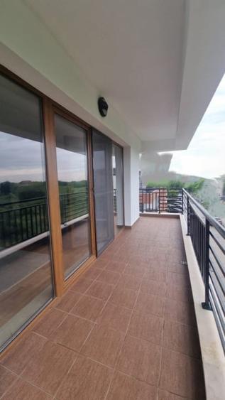 3 camere decomandat, Sisesti, bloc 2010 - 4