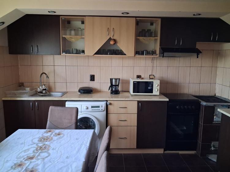 Casă cu 3 camere în Bacea