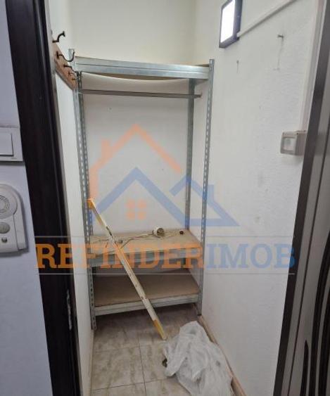 Apartament cu 2 camere decomandat în Drumul Taberei