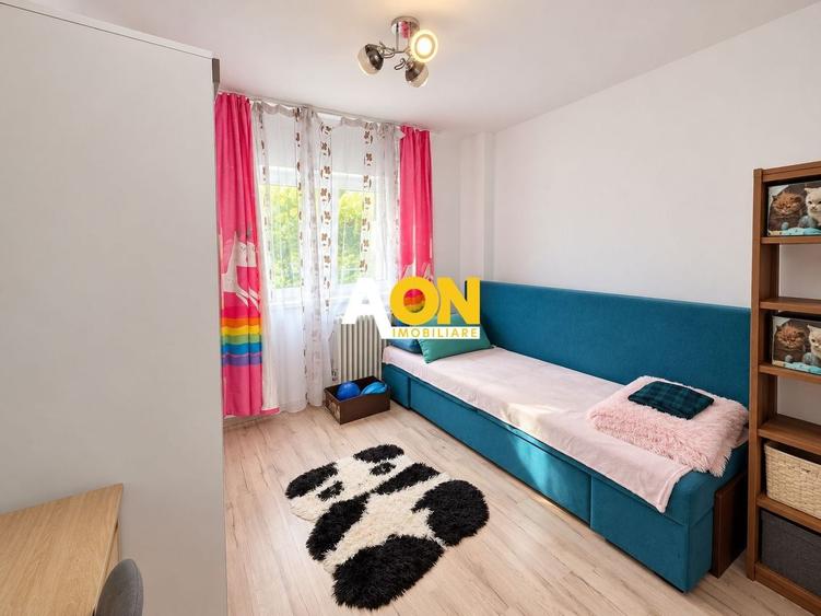 Apartament cu 4 camere decomandat, mobilat în Ampoi 2