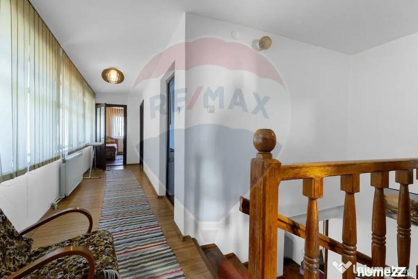 Casă cu 5 camere cu Teren 904 Mp în Central