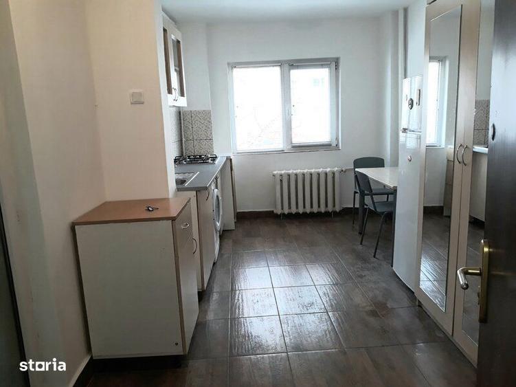 Apartament cu 2 camere semidecomandat în Moșilor