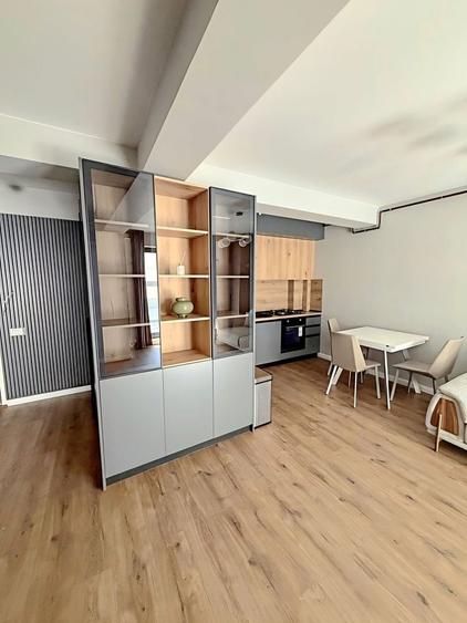 Apartament cu 2 camere decomandat, mobilat în Tomis Plus